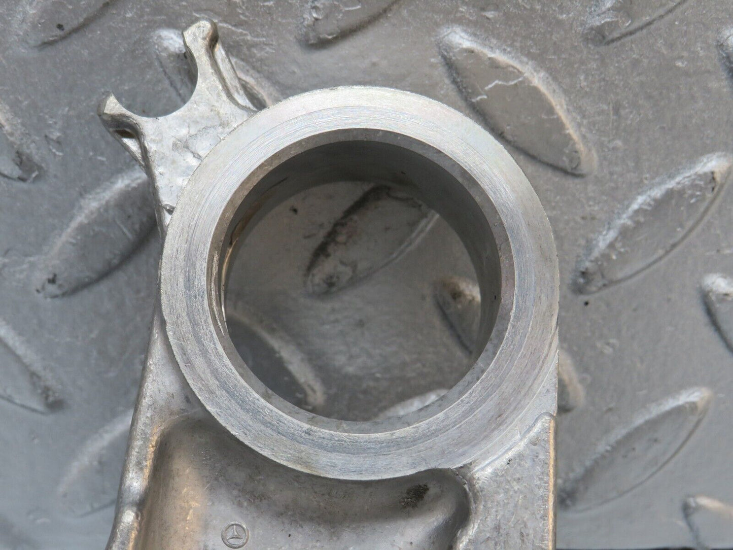 39943 Mercedes-Benz R107 350SL Coupe Camshaft Tower Bearing 1160512710