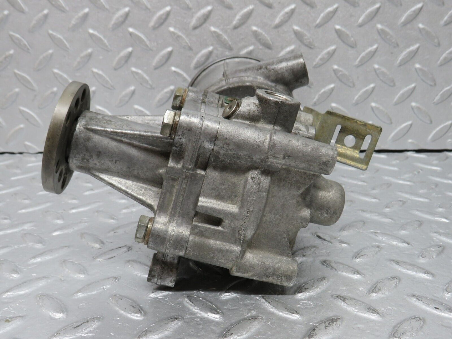38933 Mercedes-Benz W201 190E Power Steering Pump LuK 2014602180