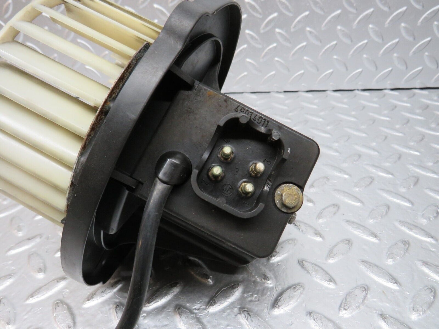 31081 Mercedes-Benz W123 200D  Heater Blower Motor