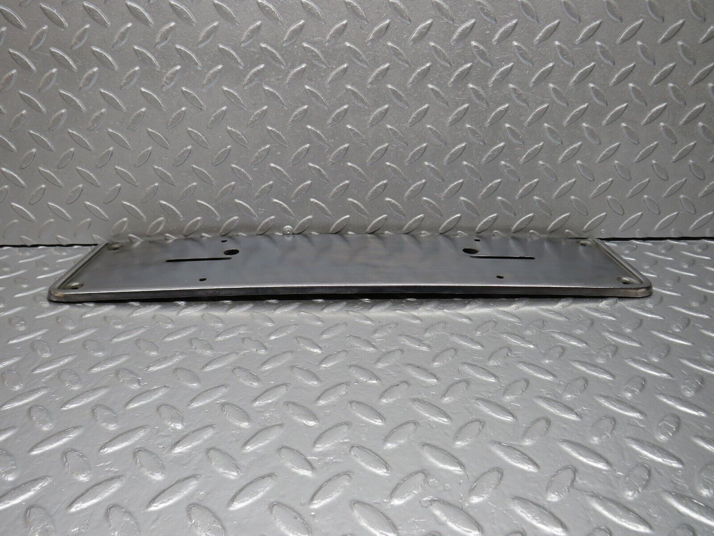 40662 Mercedes-Benz W123 300D Rear Chrome Number Plate Holder