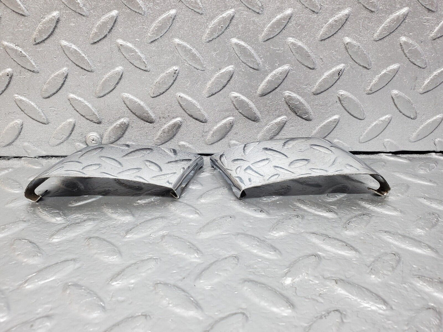 45968 Mercedes-Benz W126 420SE Front Bumper Cover Chrome Pair