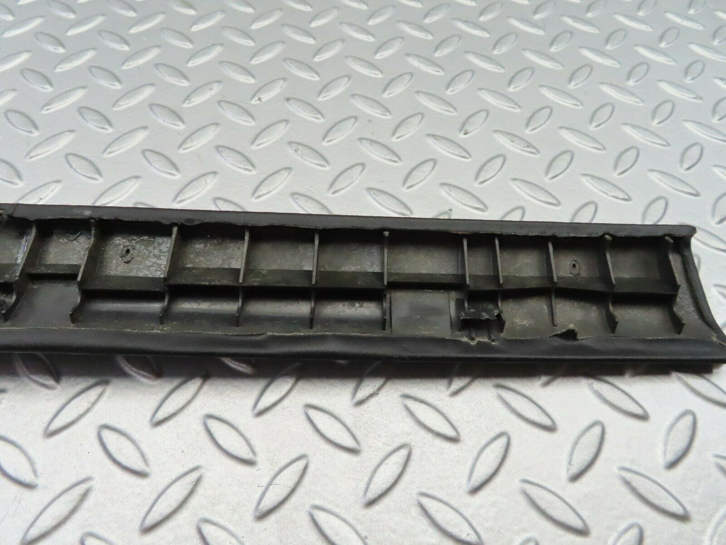 6479 Mercedes-Benz S124 E220 Wagon A Pillar Cover Right Side Black 1246920489