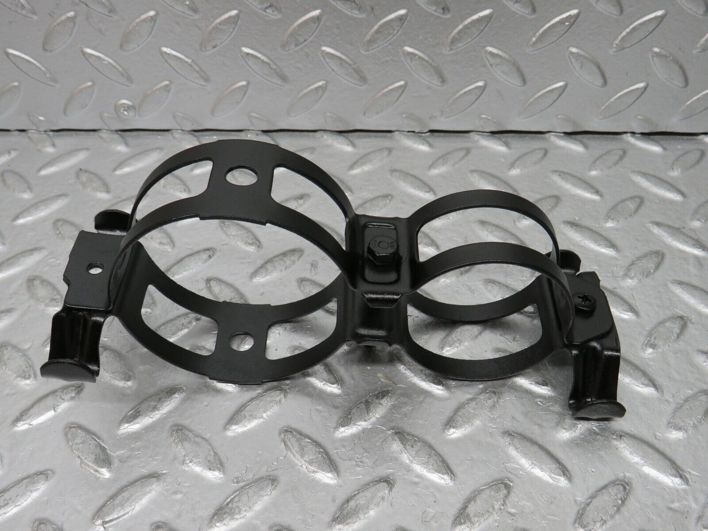 26725 Mercedes-Benz C124 220CE Coupe Fuel Pump Fuel Filter Bracket Holder