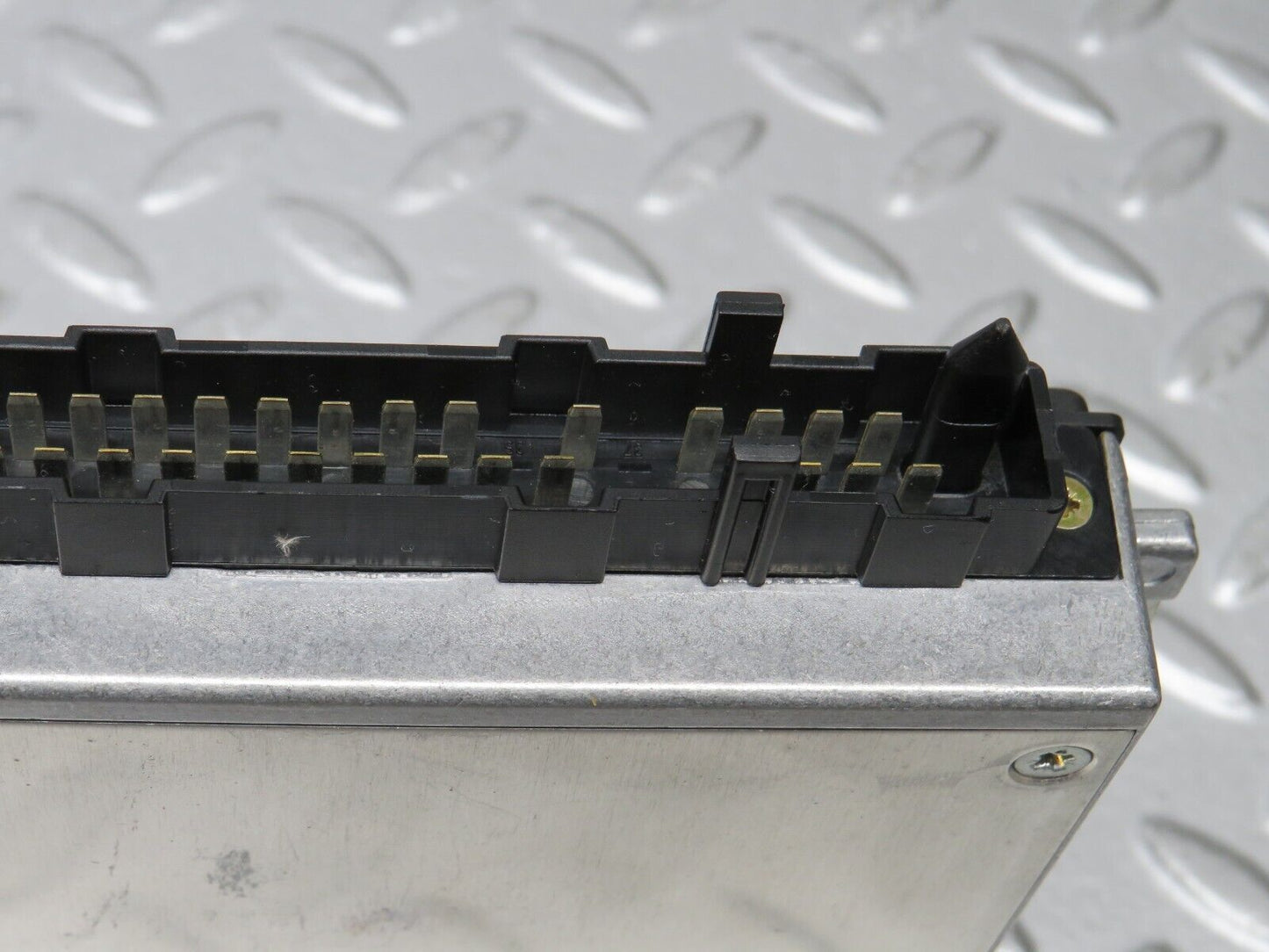 38332 Mercedes-Benz R129 280SL Coupe Engine Control Unit ECU 0155451732