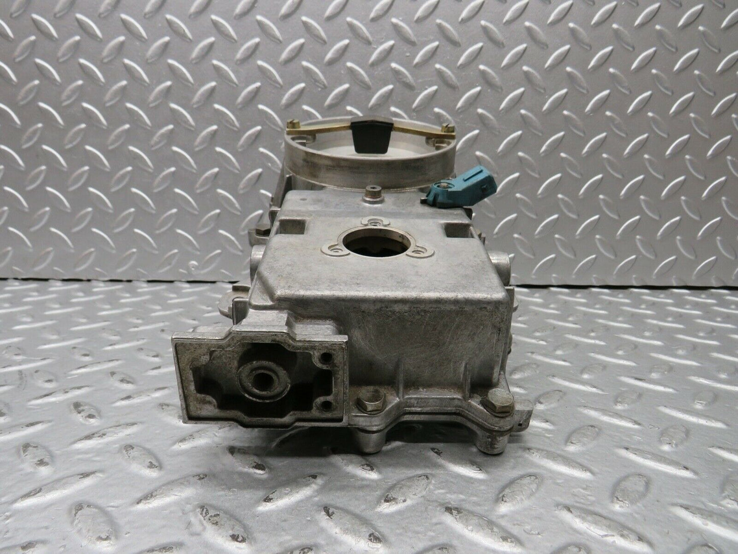21824 Mercedes-Benz W123 Air Flow Mass Meter Sensor Bosch 1101410590