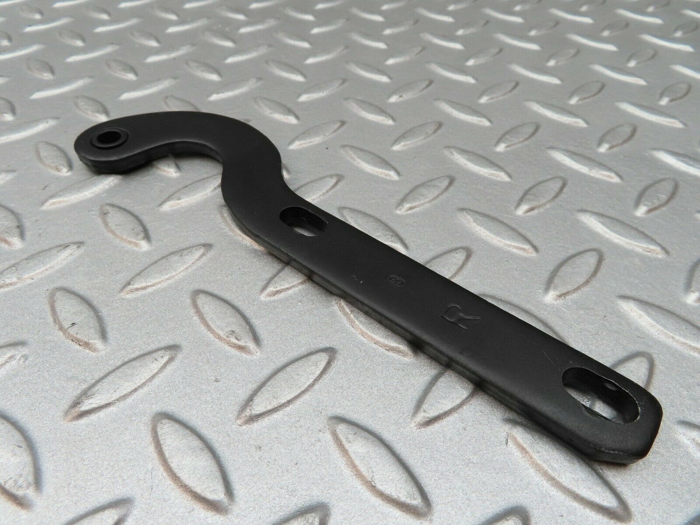 3620 Mercedes-Benz W108 280SE Right Bonnet Hinge Support