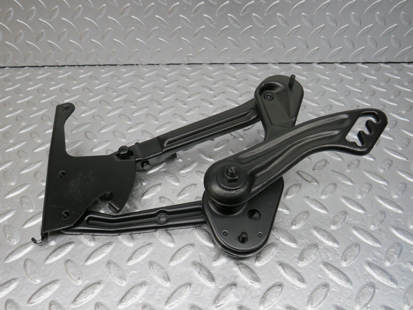 32526 Mercedes-Benz S124 300TE Wagon Bonnet Hinge Right 1248870174