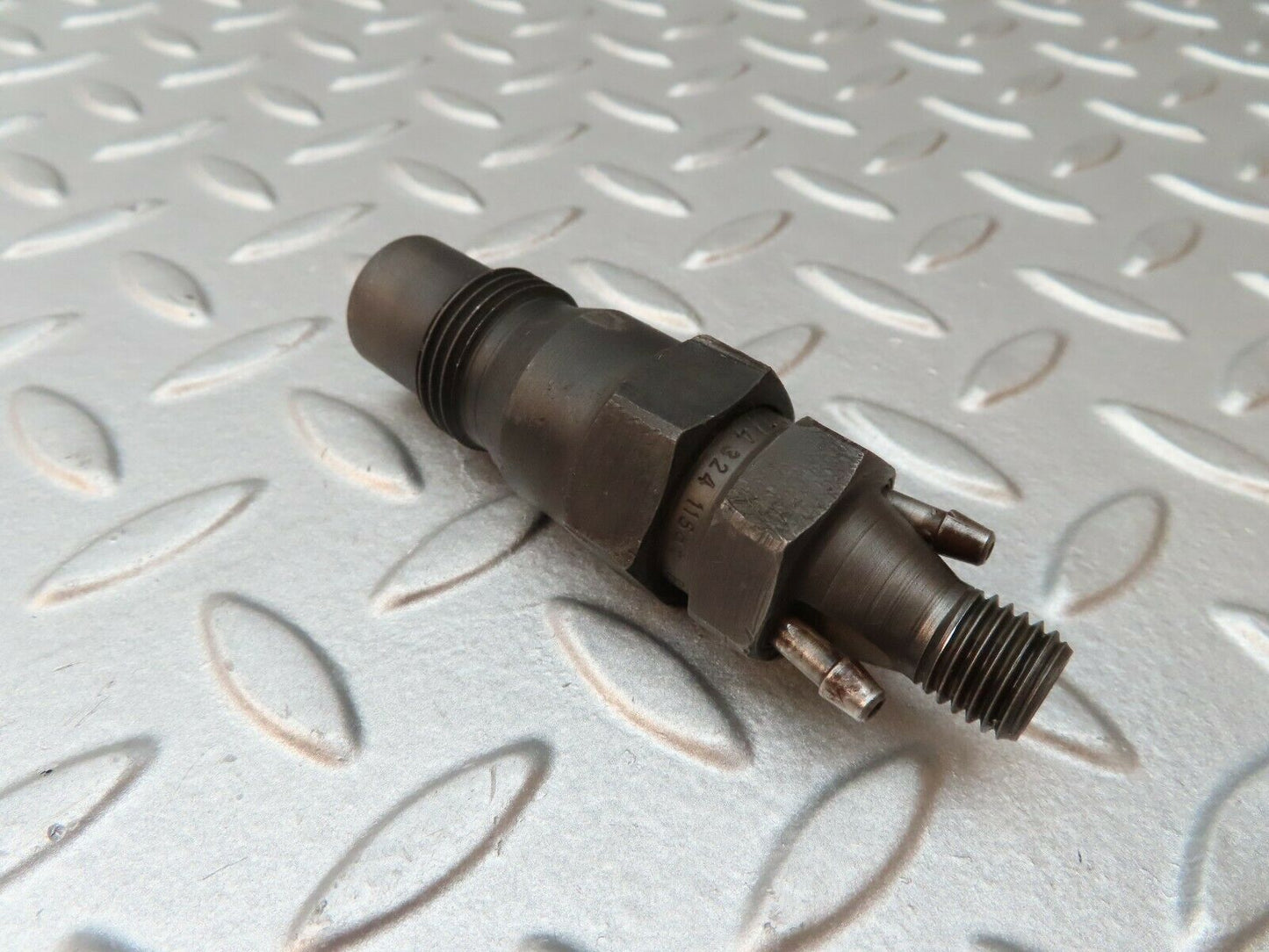 0326 Mercedes-Benz W123 240D 300D Diesel  Fuel Injector  KCA30SD27/4