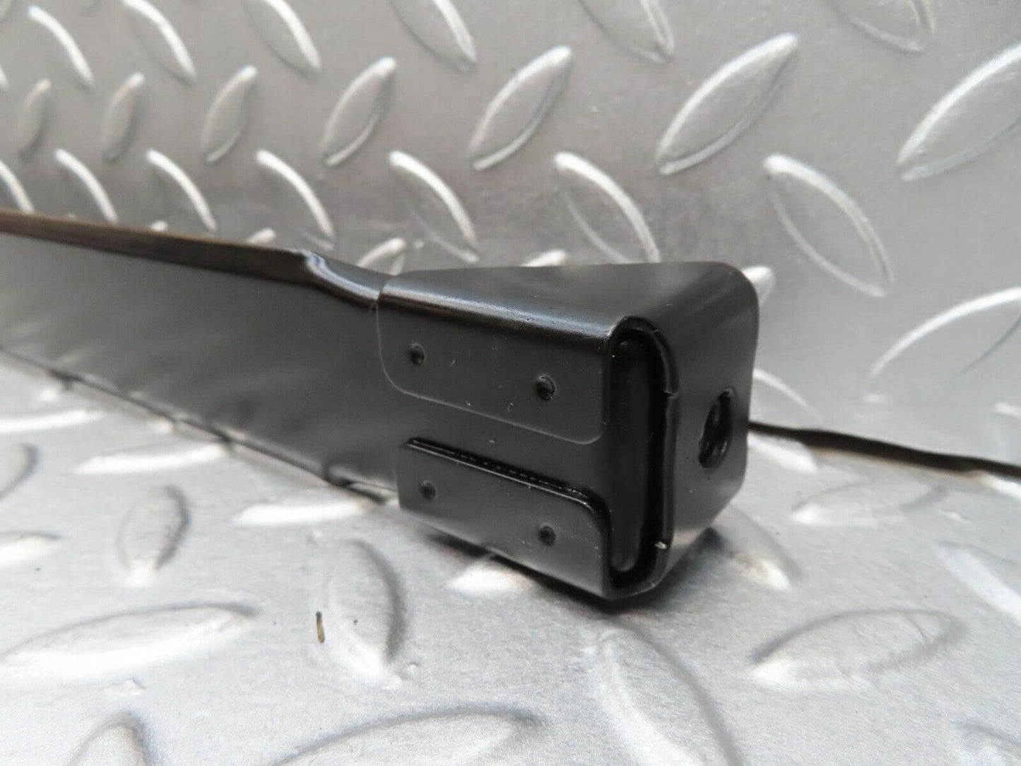 14706 Mercedes-Benz W201 190E Fuel Tank Tightening Strap 2014700040