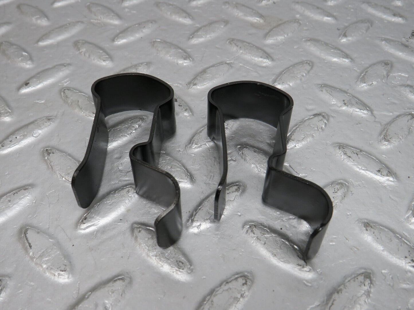39650 Mercedes-Benz R129 320SL Coupe Radiator Fan Shroud Holder Bracket 2x