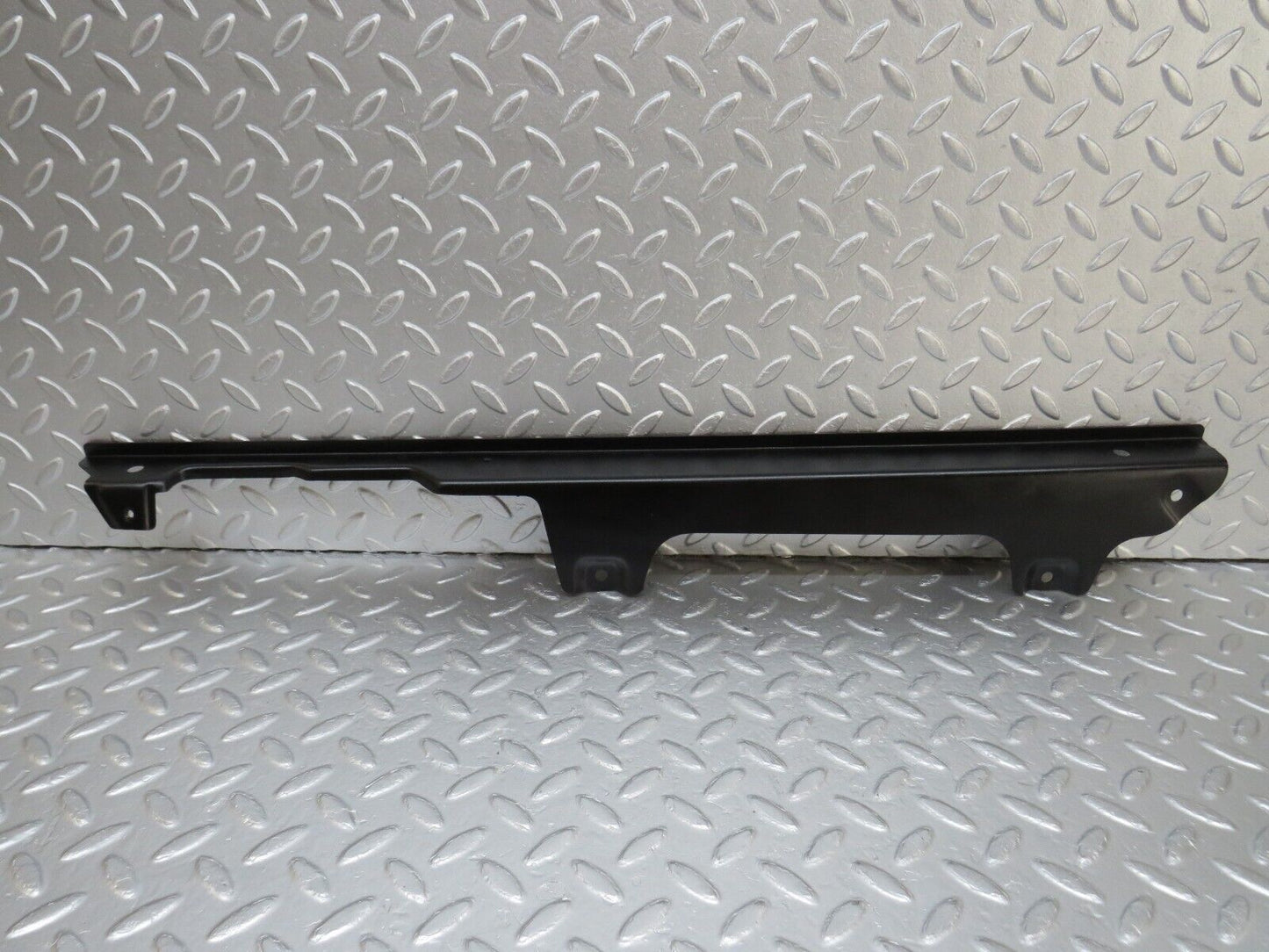 34609 Mercedes-Benz C126 380SEC Coupe Rear Window Channel Support Right Side