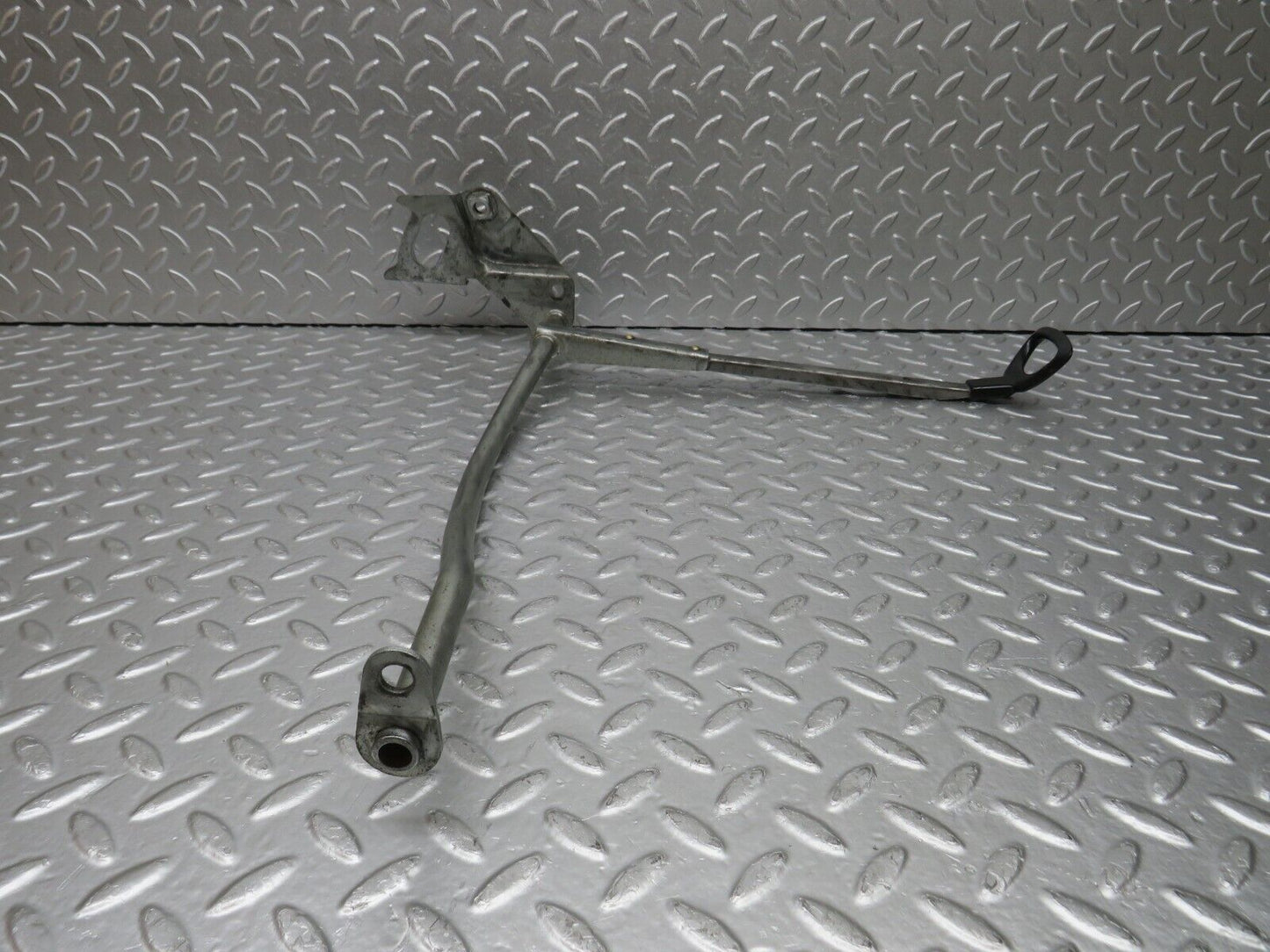 33202 Mercedes-Benz C107 R107 Front Right Seat Sliding Adjust Handle