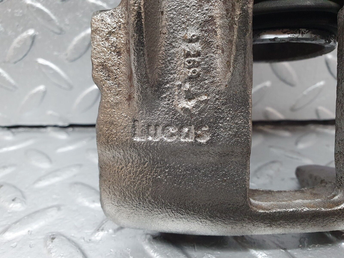 41904 Mercedes-Benz W202 C200 Front Right Brake Caliper Lucas