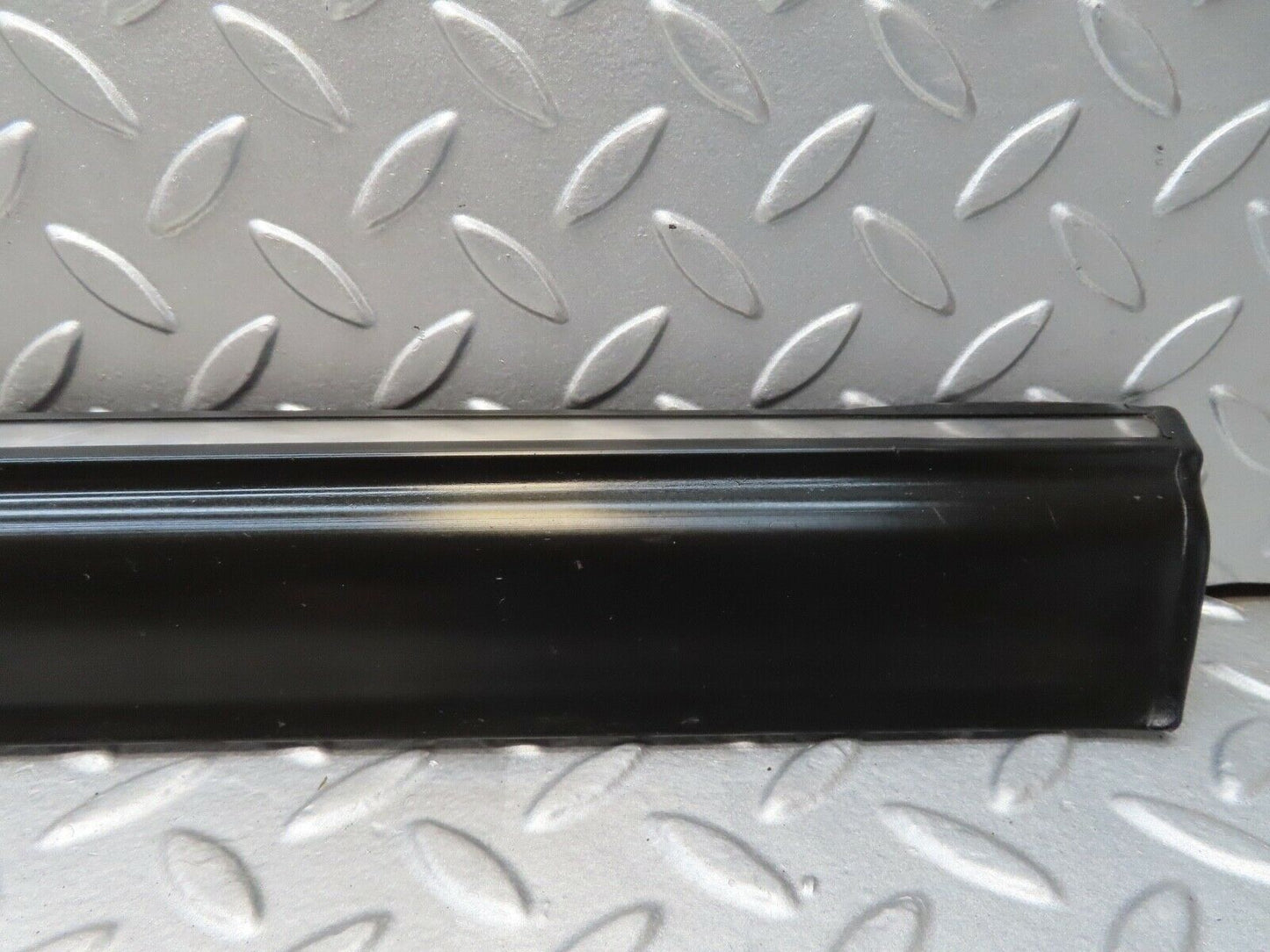 16860 Mercedes-Benz C123 280CE Coupe Right Door Lower Moulding Trim