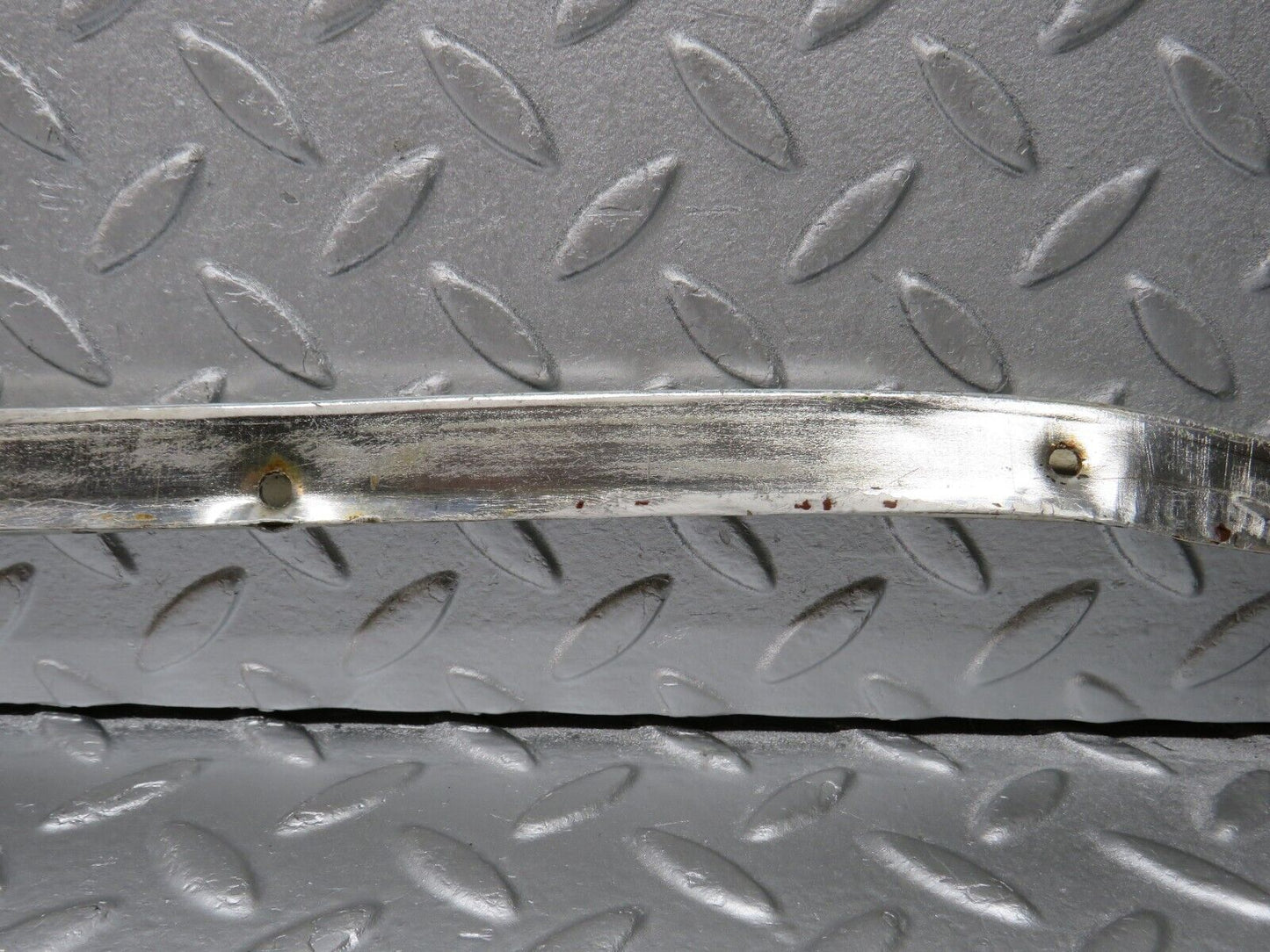 39860 Mercedes-Benz R107 350SL Coupe Hardtop Chrome Trim Left Side