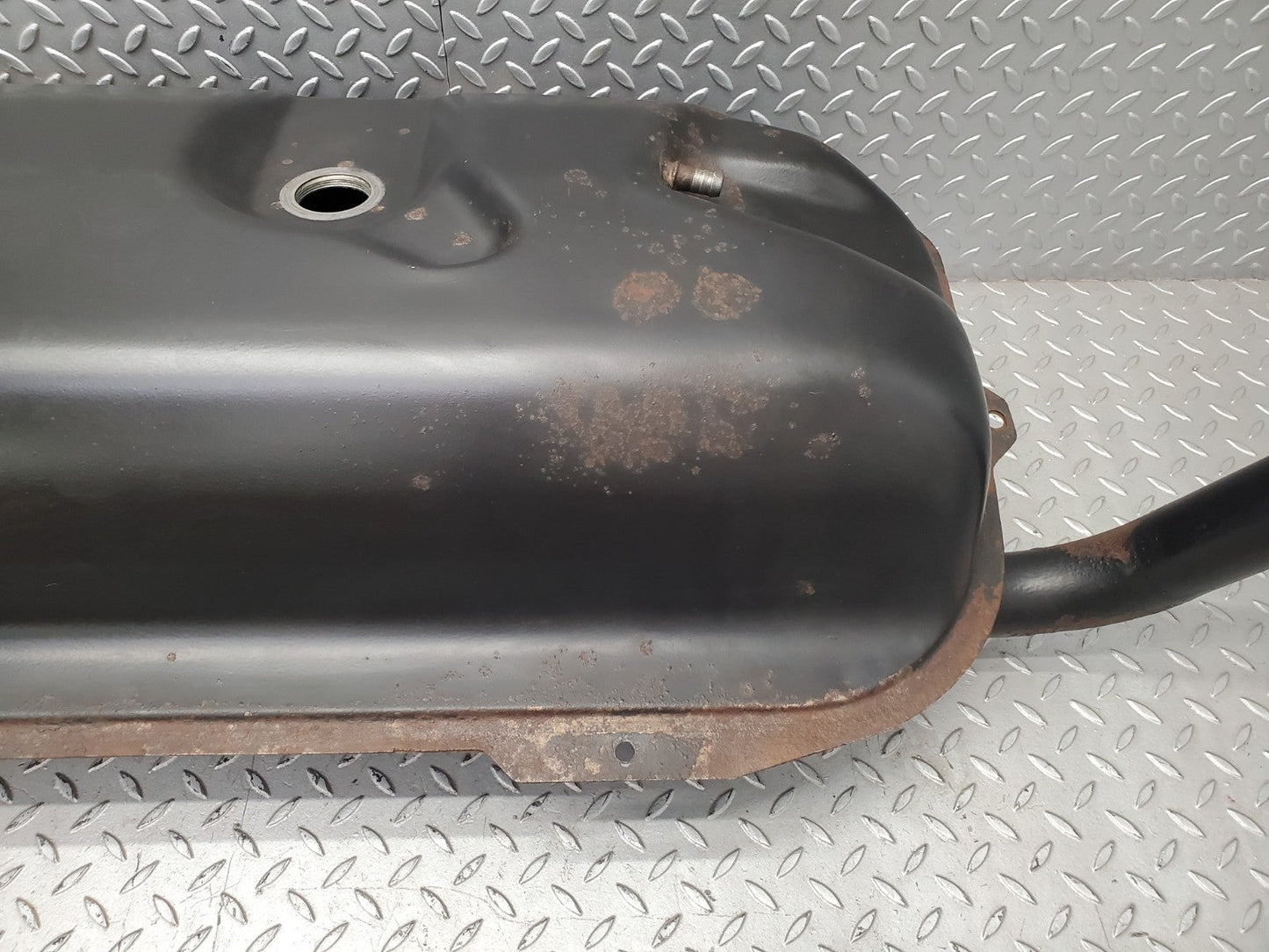 W124 Wagon fuel tank used OEM
