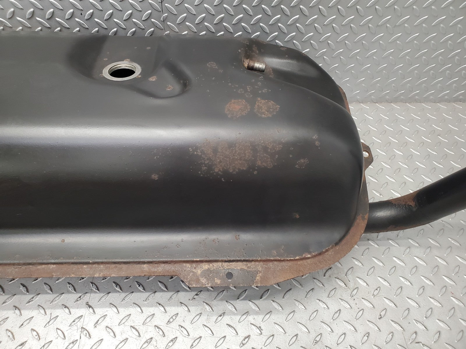 W124 Wagon fuel tank used OEM