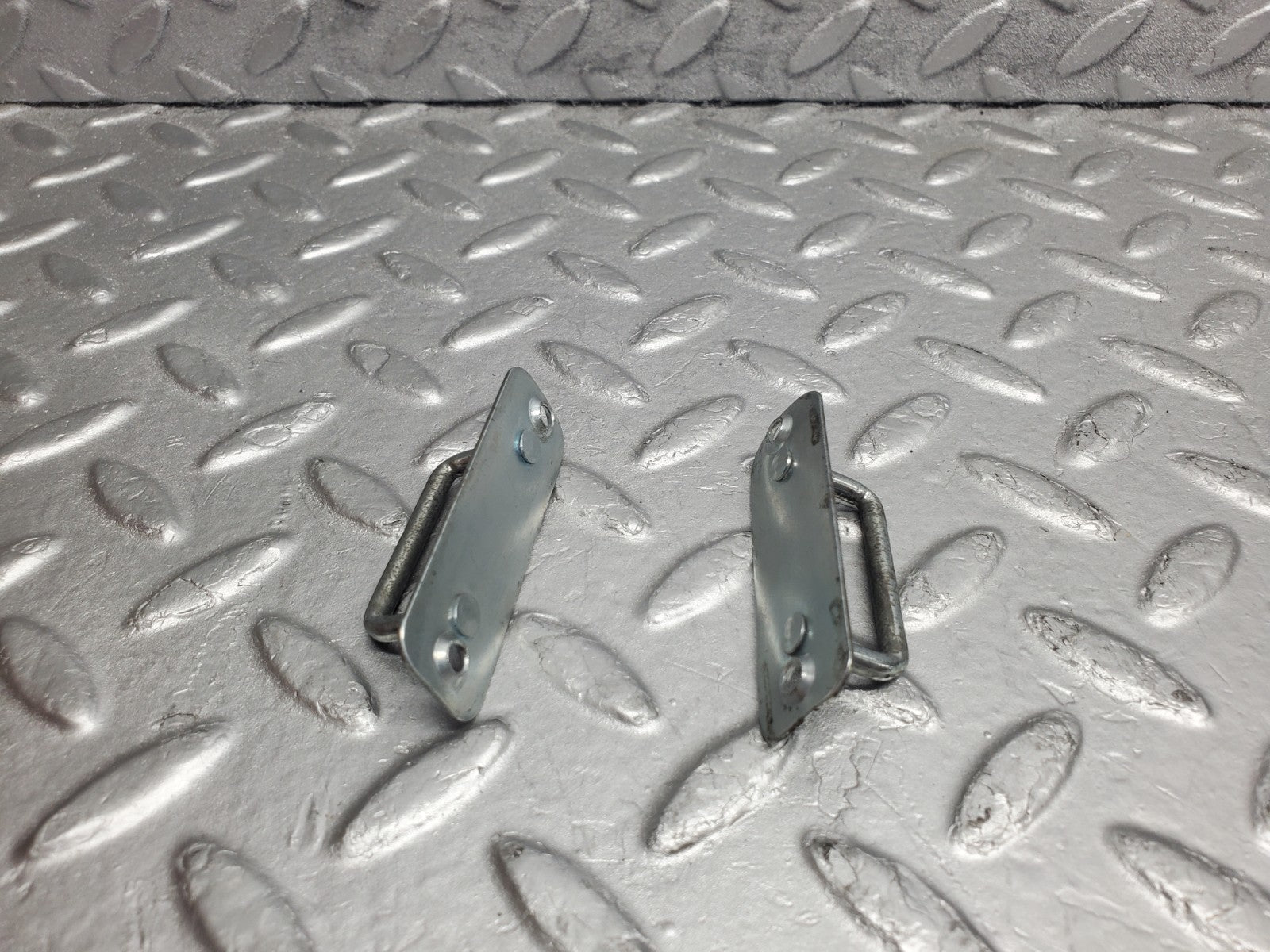 W124 Wagon trunk cargo hook clip used OEM
