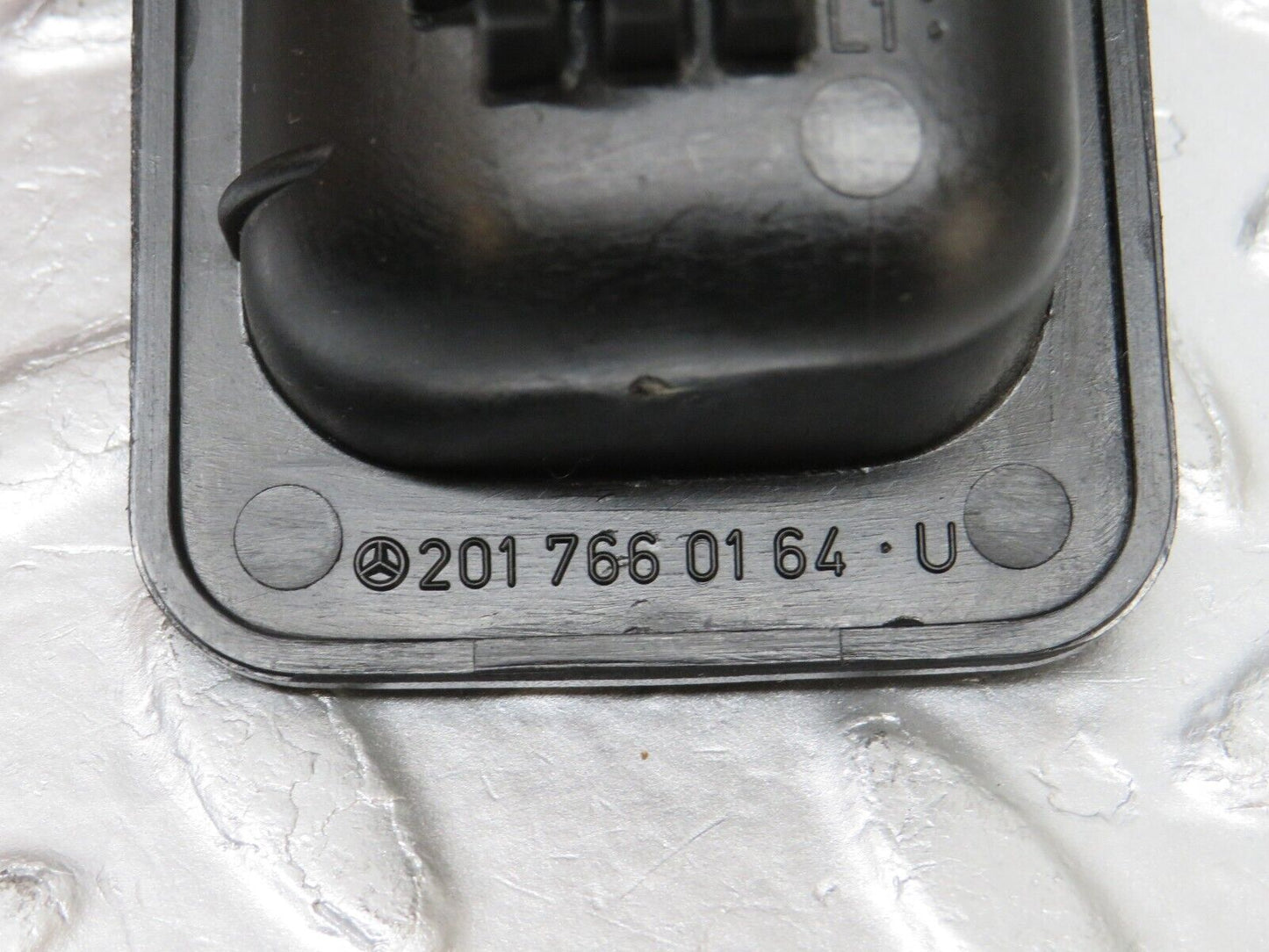 33644 Mercedes-Benz W201 190E 2.0L Left Interior Door Handle 2017660164
