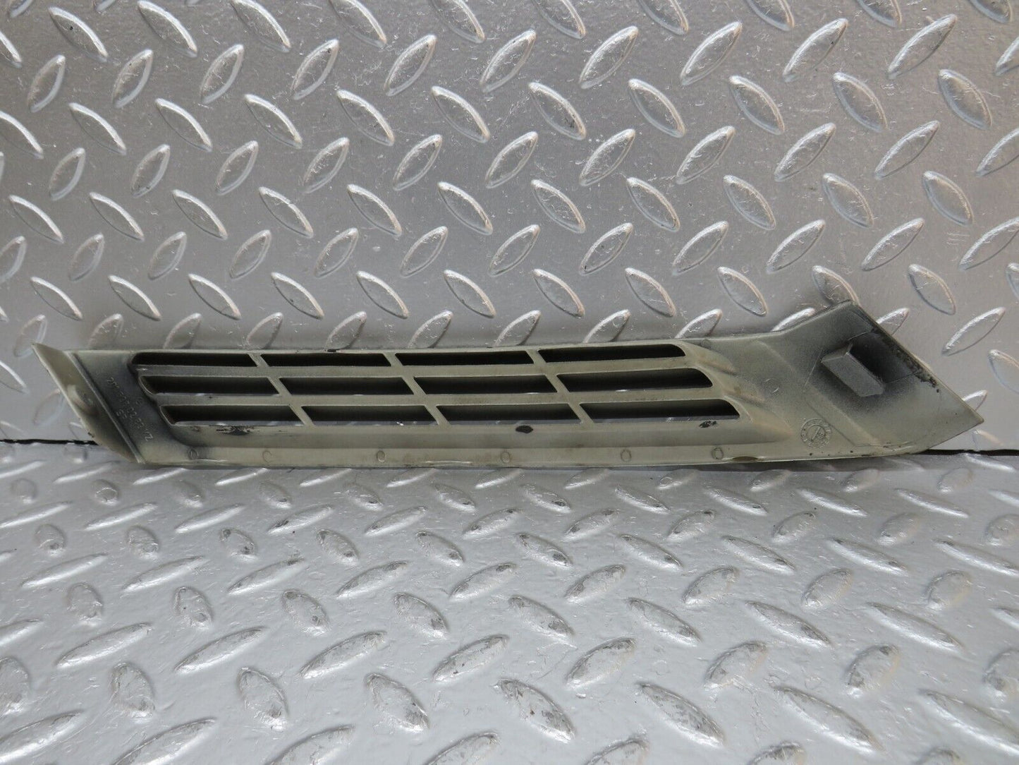 31724 Mercedes-Benz W201 190LE 1.8L C Pillar Exterior Cover Right Side 2016980289
