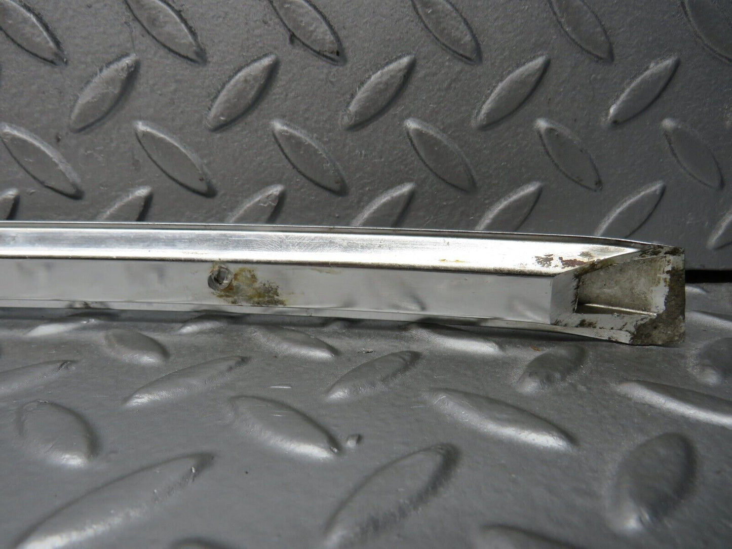 39854 Mercedes-Benz R107 350SL Hardtop Roof Chrome Left Side