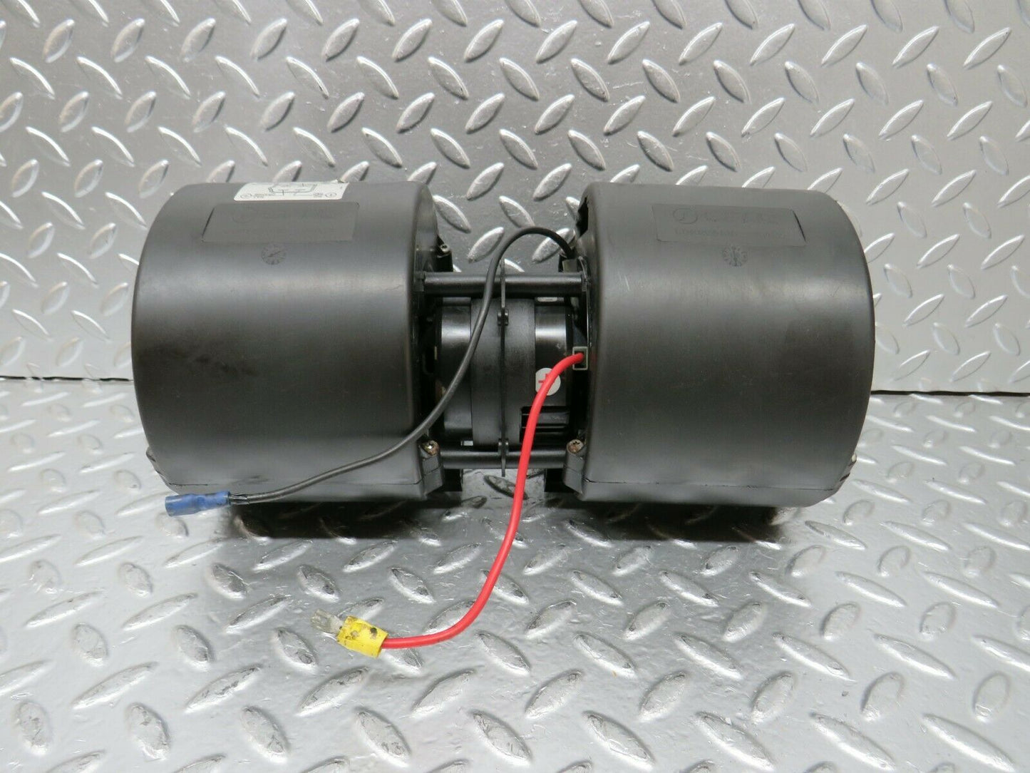24336 Mercedes-Benz S124 220TE Wagon Heater Blower Motor With Housing 006-A45-22