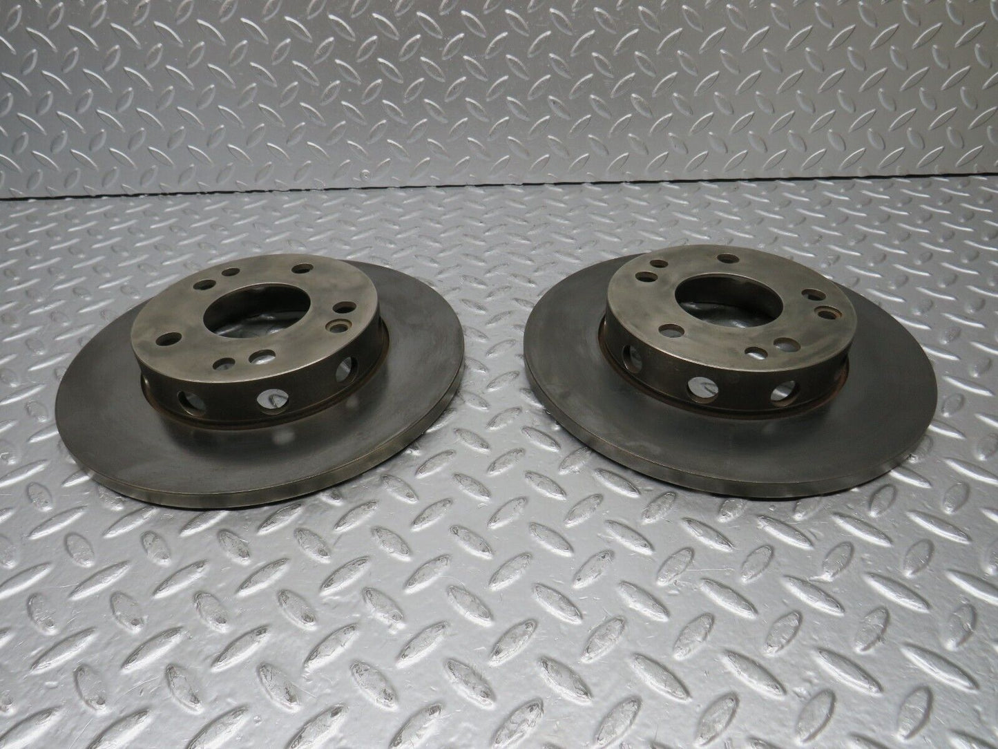 30891 Mercedes-Benz W201 190E 2.0L Brake Disc Front Pair 262mm 2014211212