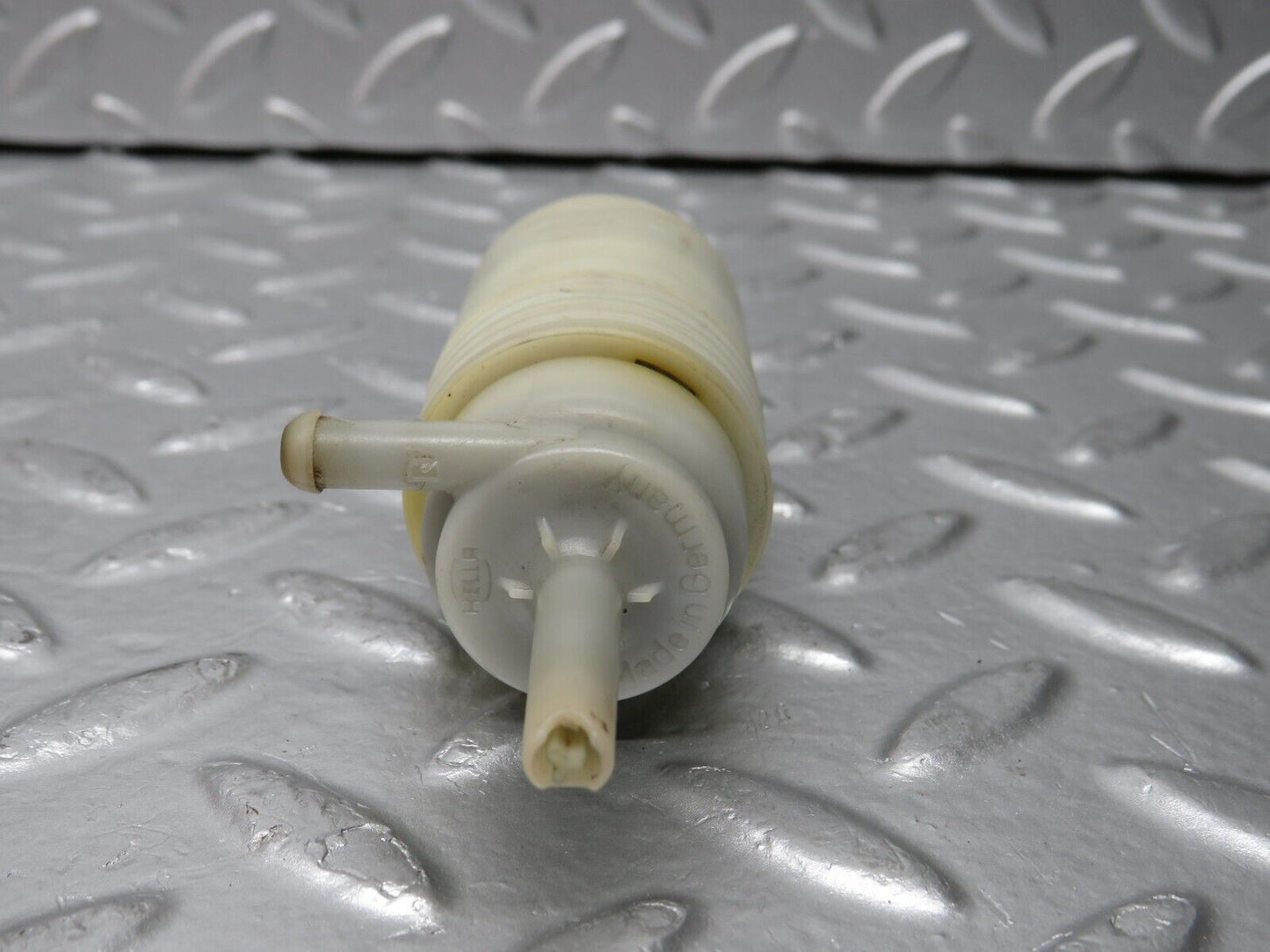 31247 Mercedes-Benz S124 220TE Wagon Windscreen Washer Pump Hella 1248690421