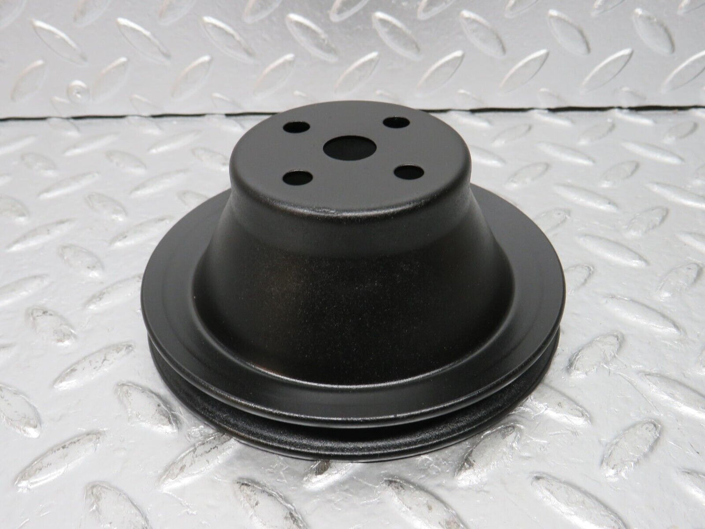 31124 Mercedes-Benz W123 200D Water Pump Pulley