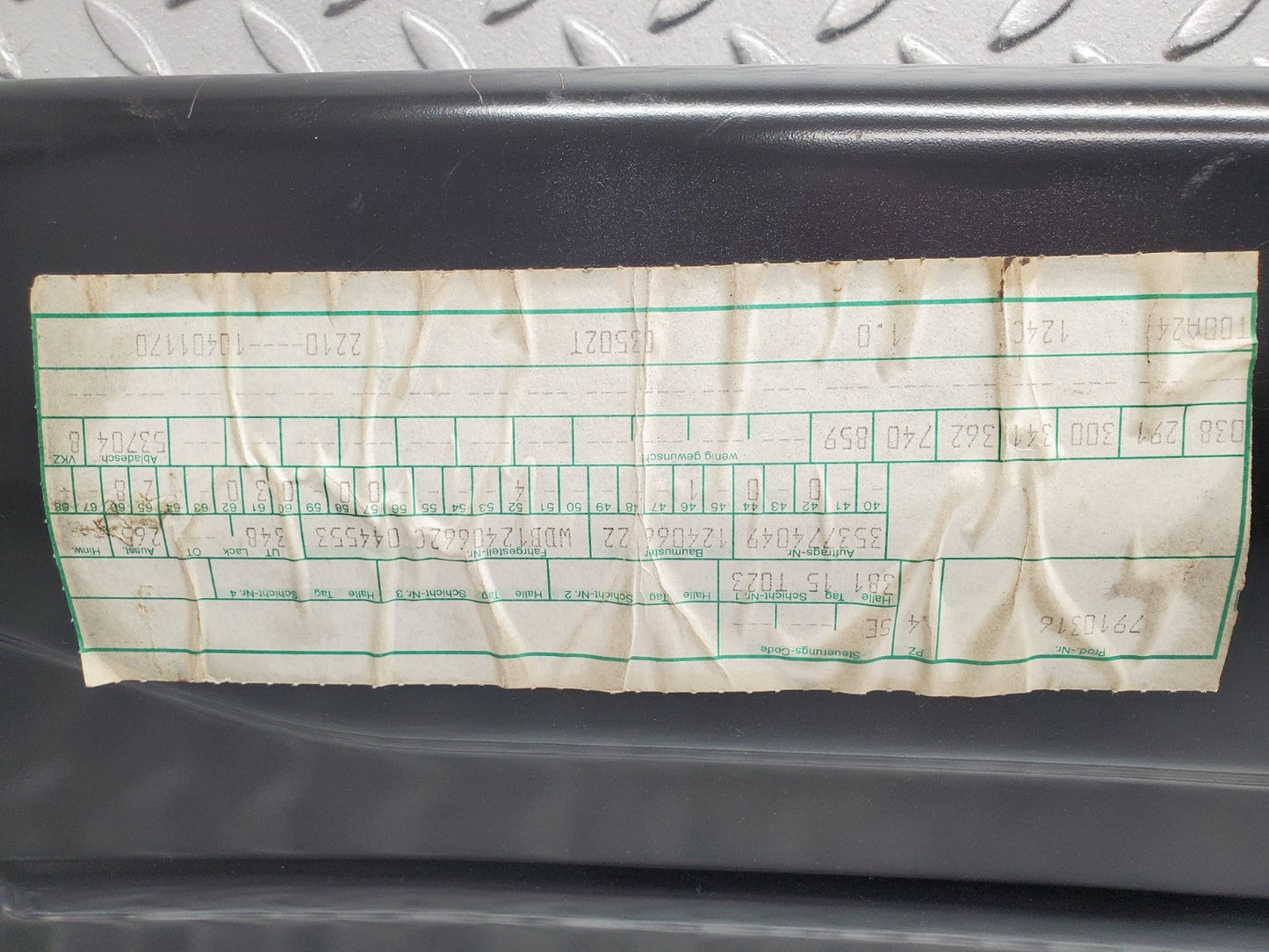 46928984