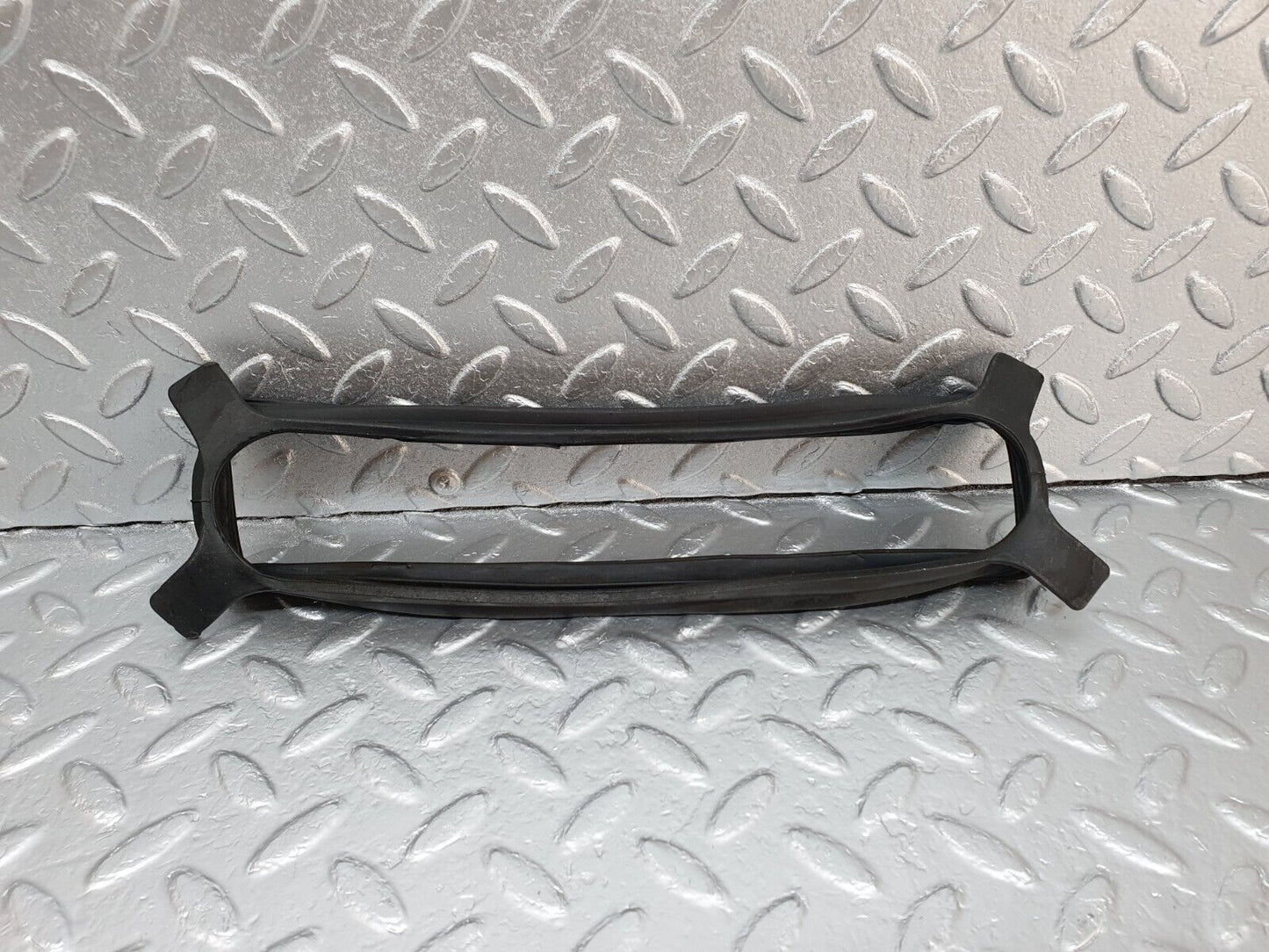 42932 Mercedes-Benz W201 190 Heater Blower Rubber Seal 023982/3