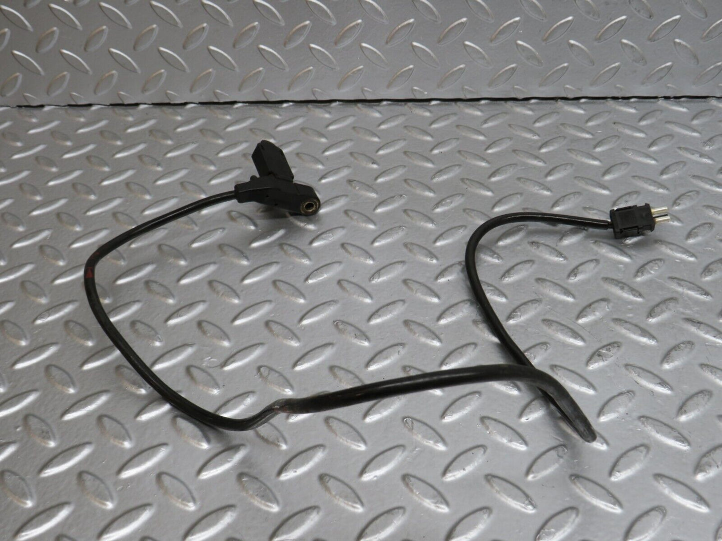 29592 Mercedes-Benz W124 230E Brake Pad Sensor Right Side 2015452228