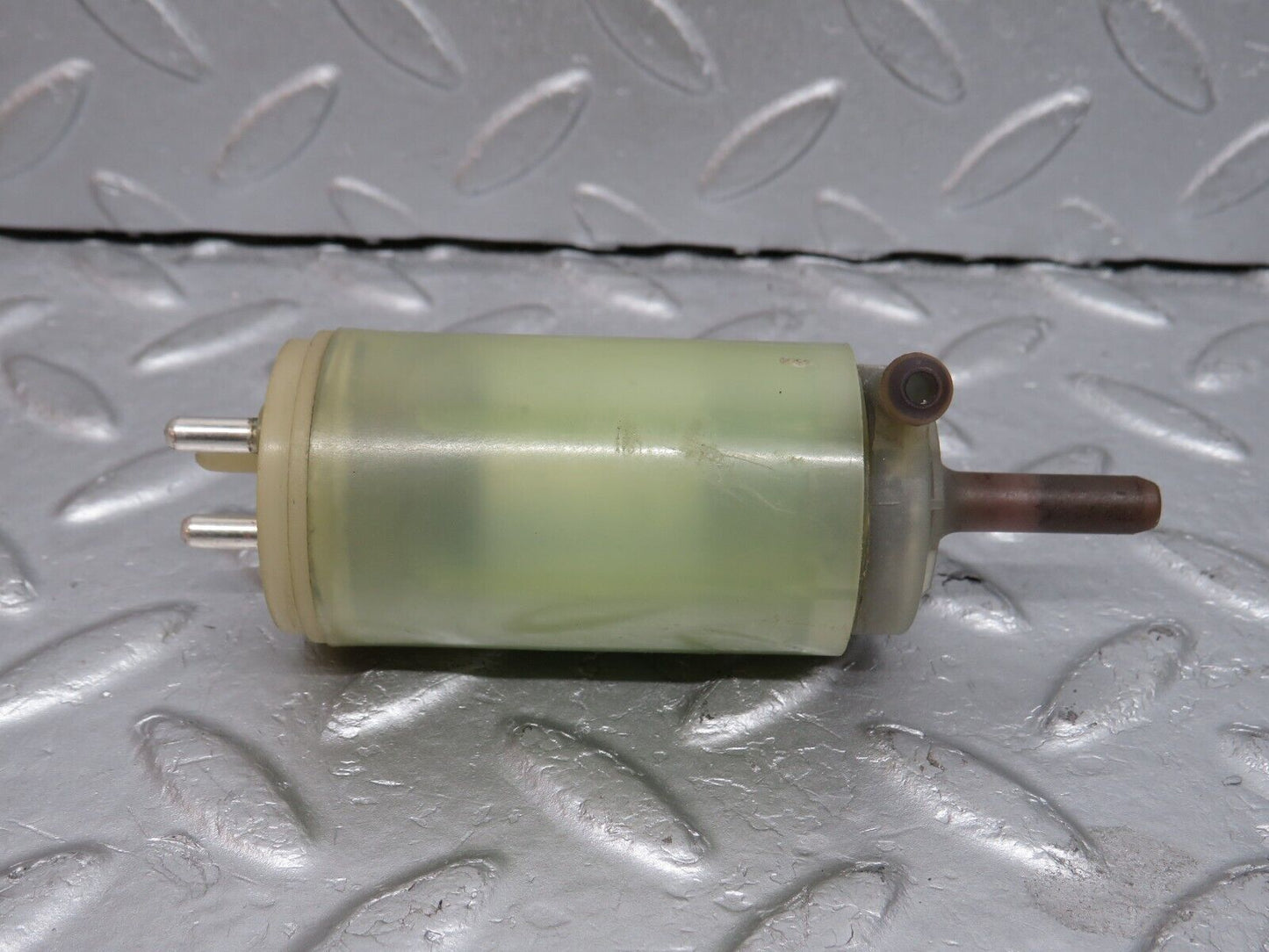 39628 Mercedes-Benz R129 320SL Coupe Windscreen Washer Pump