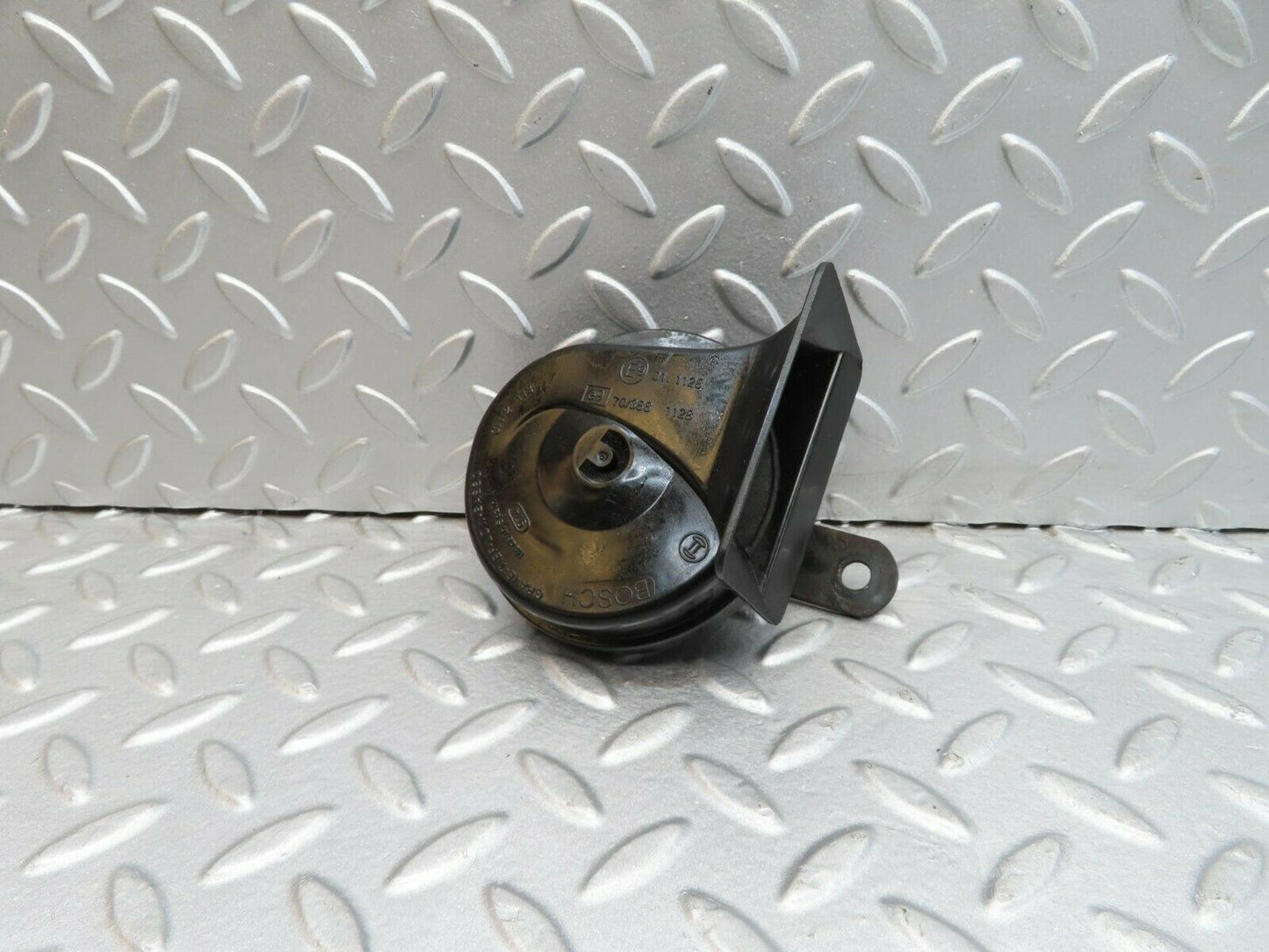 12200 Mercedes-Benz R129 300SL Coupe Horn