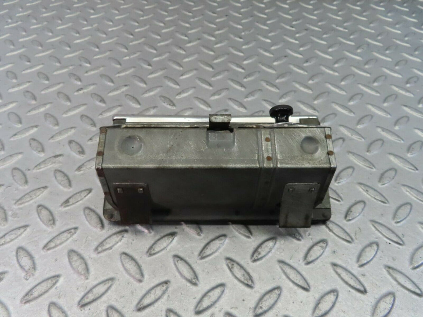 8694 Mercedes-Benz W114 Ashtray