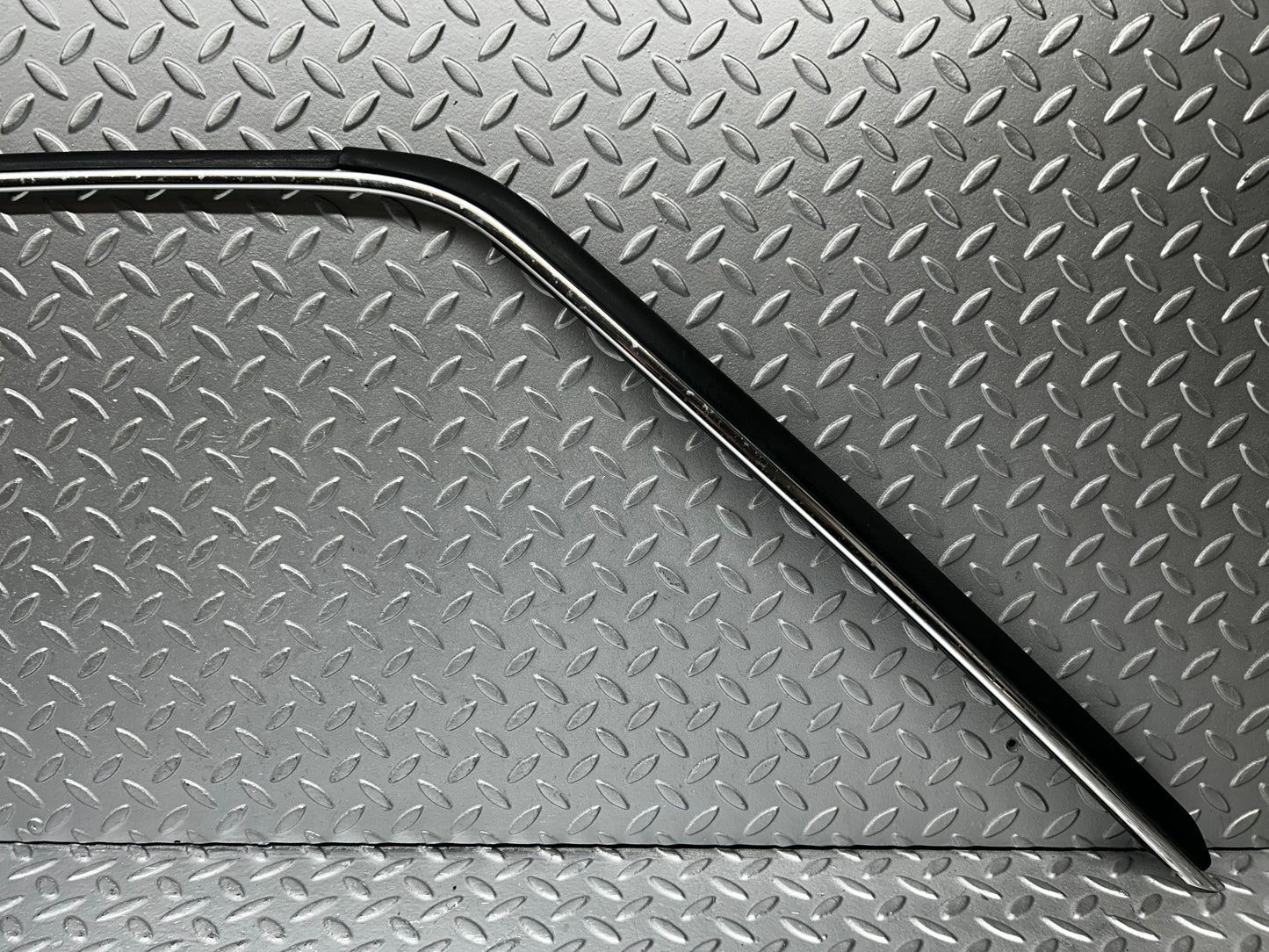 7811 Mercedes-Benz S123 230TE Wagon Roof Chrome Trim Right Side