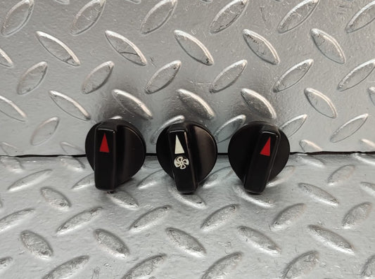 26904 Mercedes-Benz W123 240D Heater Control Knob Set