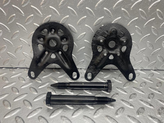 0045 Mercedes-Benz W116 350SE  Rear Suspension Axle Mounting Bracket
