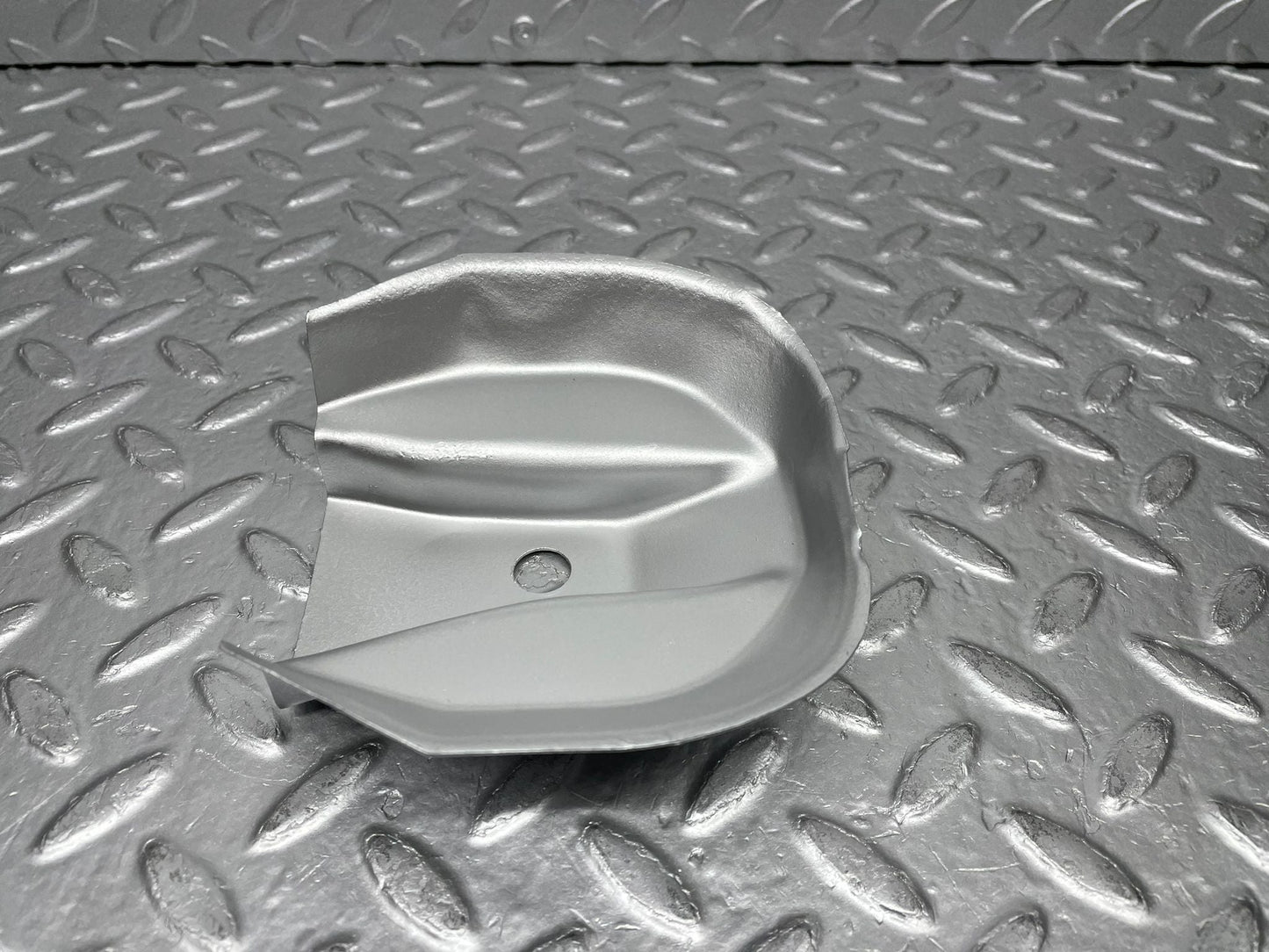 20538 Mercedes-Benz R107 450SL Coupe Engine Mount Bracket Heat Shield Left