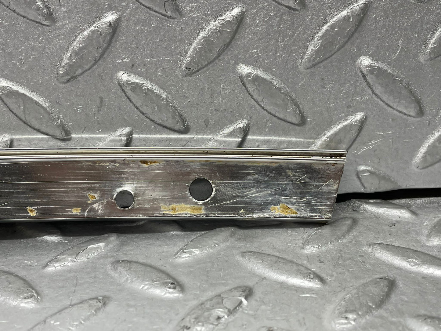 37907 Mercedes-Benz R107 450SL Hardtop B Pillar Chrome Trim Right Side