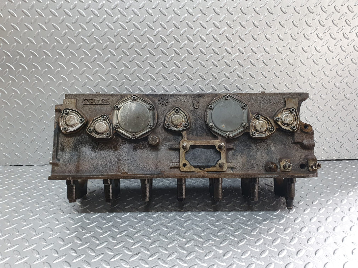 10192 Mercedes-Benz W108 Engine Block 1300110001 M130.920