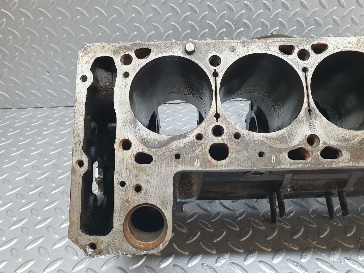 10192 Mercedes-Benz W108 Engine Block 1300110001 M130.920