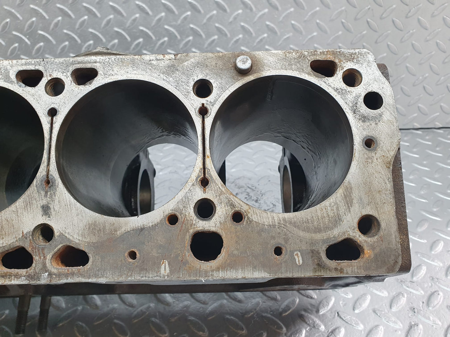 10192 Mercedes-Benz W108 Engine Block 1300110001 M130.920