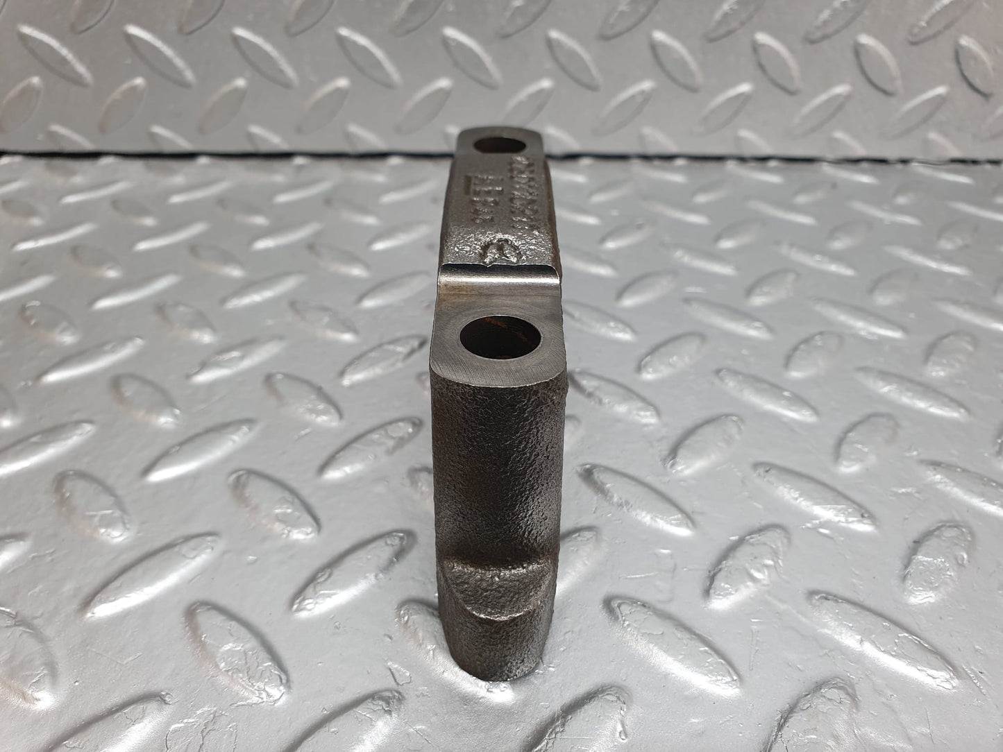 4794 Mercedes-Benz W114 280CE Coupe Crankshaft Bearing Holder Block 1080110211