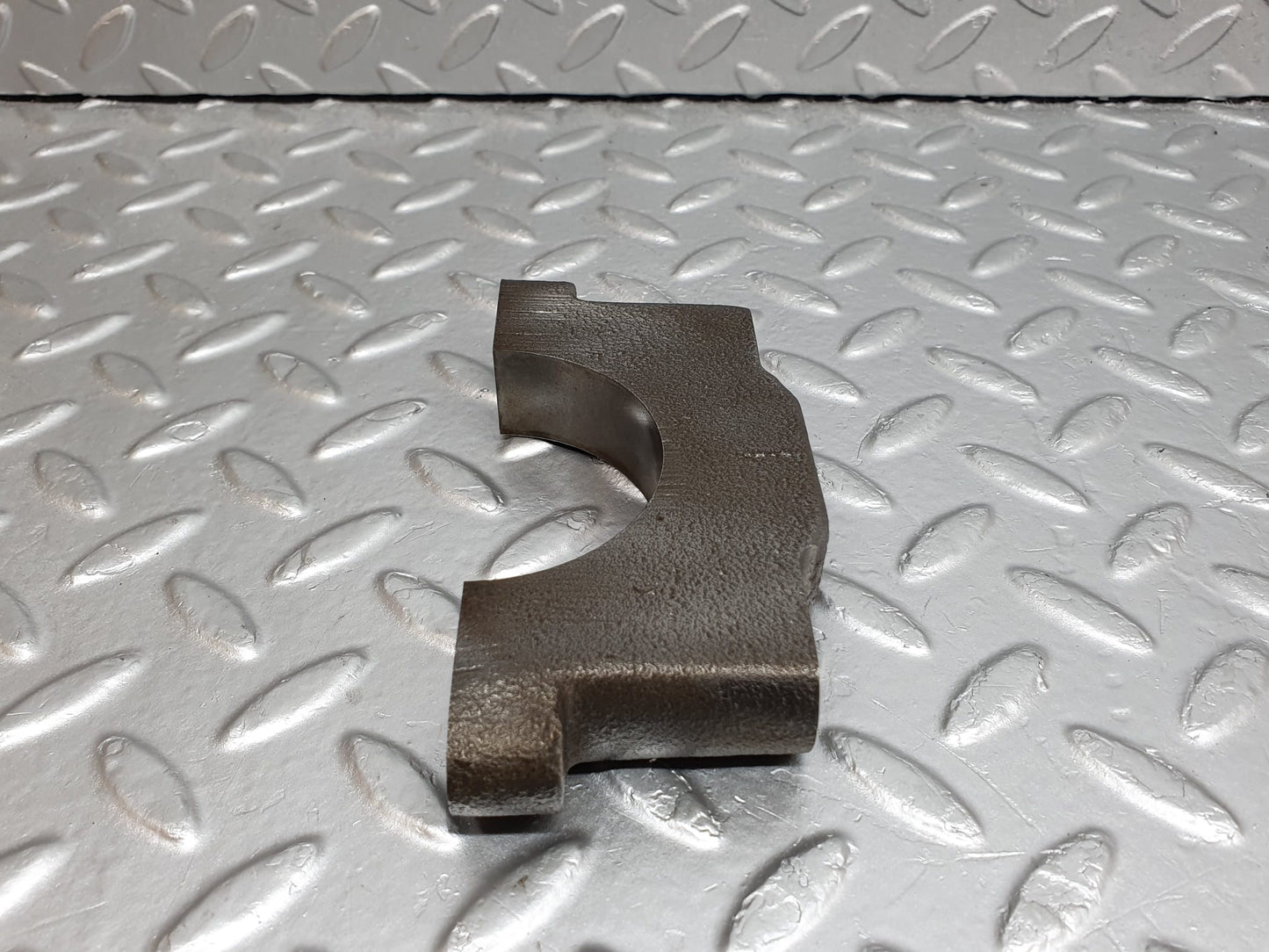 4793 Mercedes-Benz W114 280CE Coupe Crankshaft Bearing Holder Block 1080110211