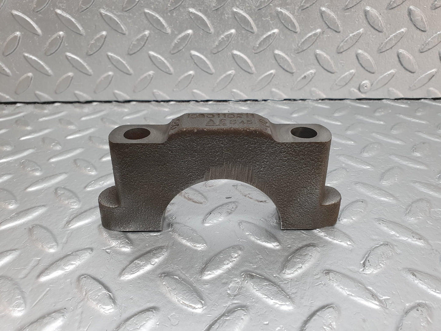 4795 Mercedes-Benz W114 280CE Coupe Crankshaft Bearing Holder Block 1080110211