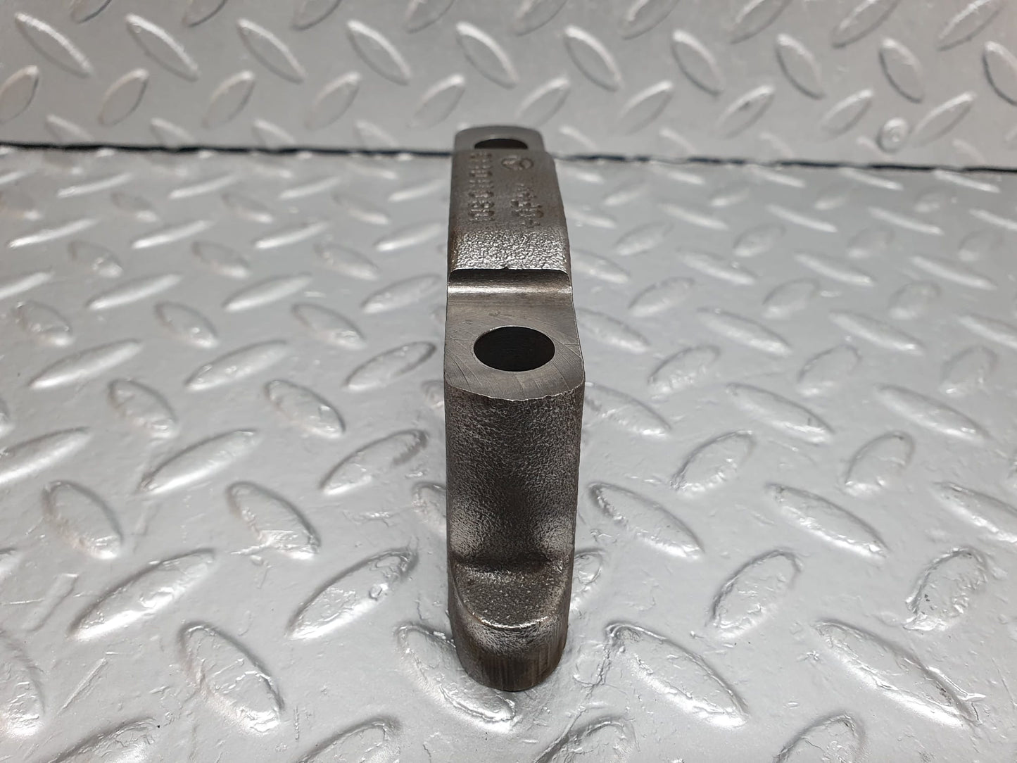 4797 Mercedes-Benz W114 280CE Coupe Crankshaft Bearing Holder Block 1080110211