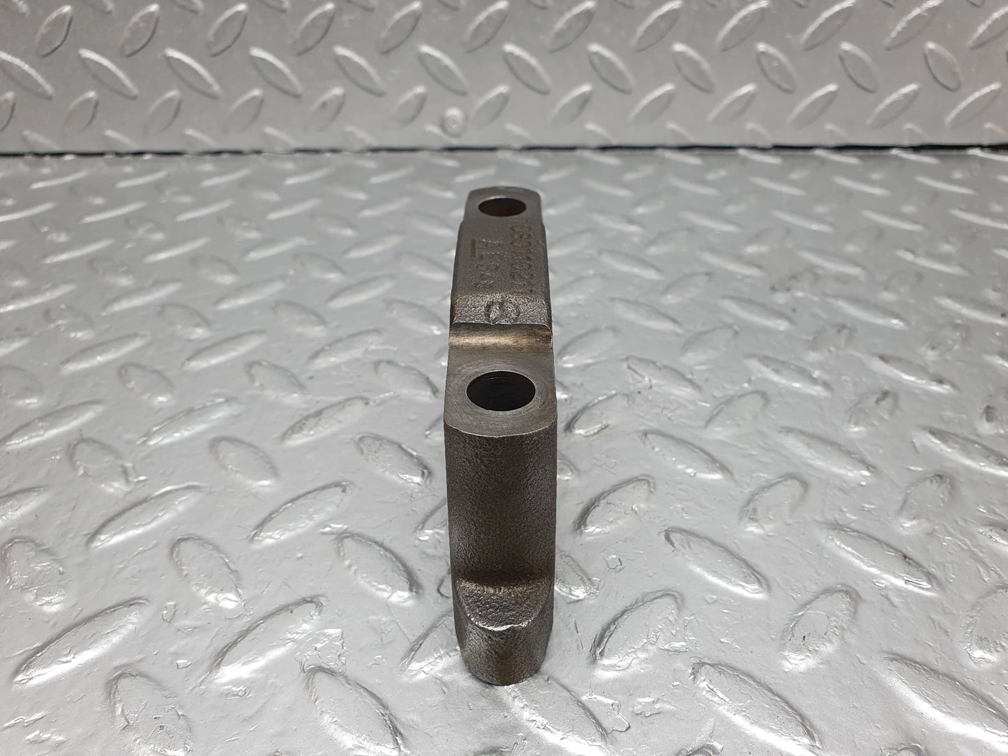 4799 Mercedes-Benz W114 280CE Coupe Crankshaft Bearing Holder Block 1080110211