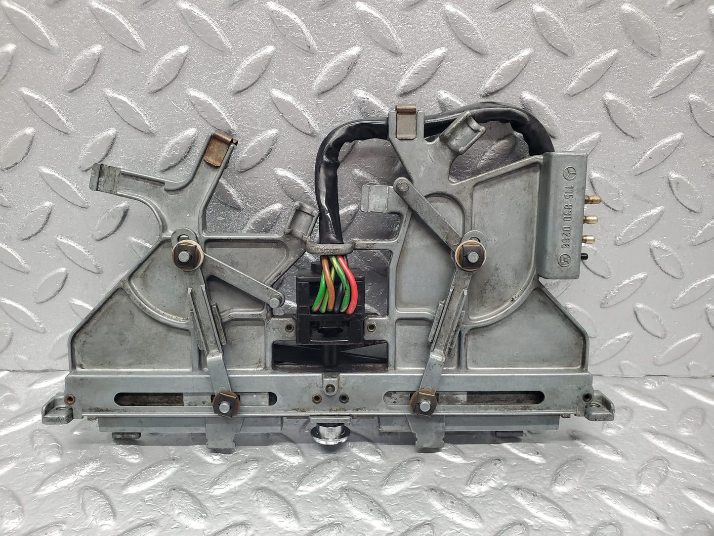8978 Mercedes-Benz W115 Heater Control Panel With Knob 1158300266