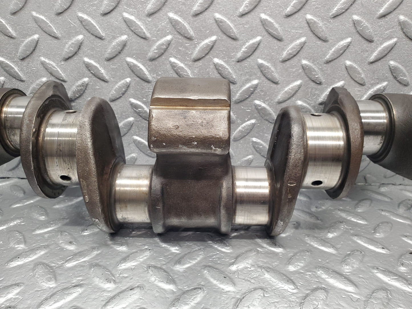 1769 Mercedes-Benz W105 219 PONTON Crankshaft 1800311401